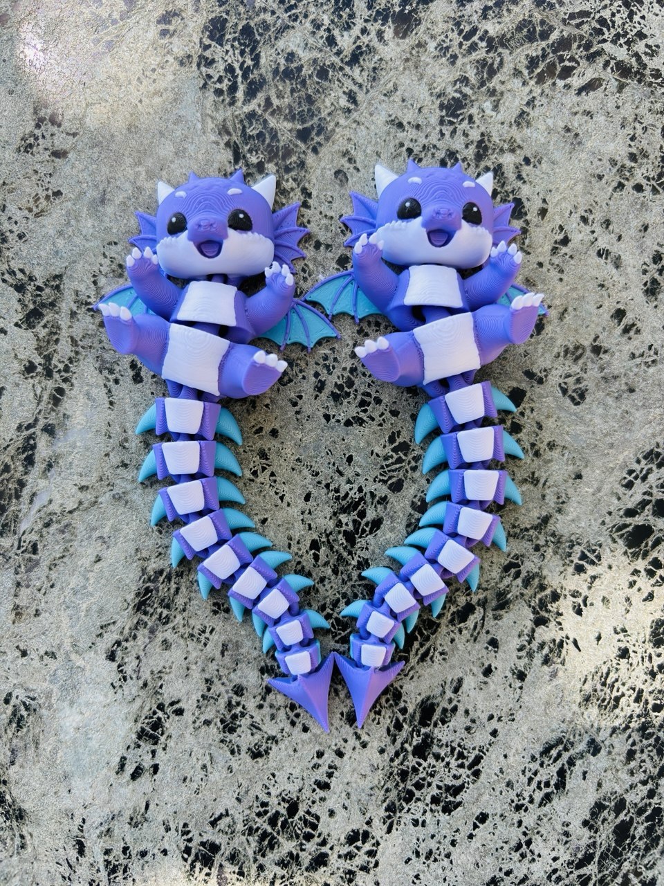 Figurine articulée Bébé Dragon - Décoration Fantastique Imprimée en 3D