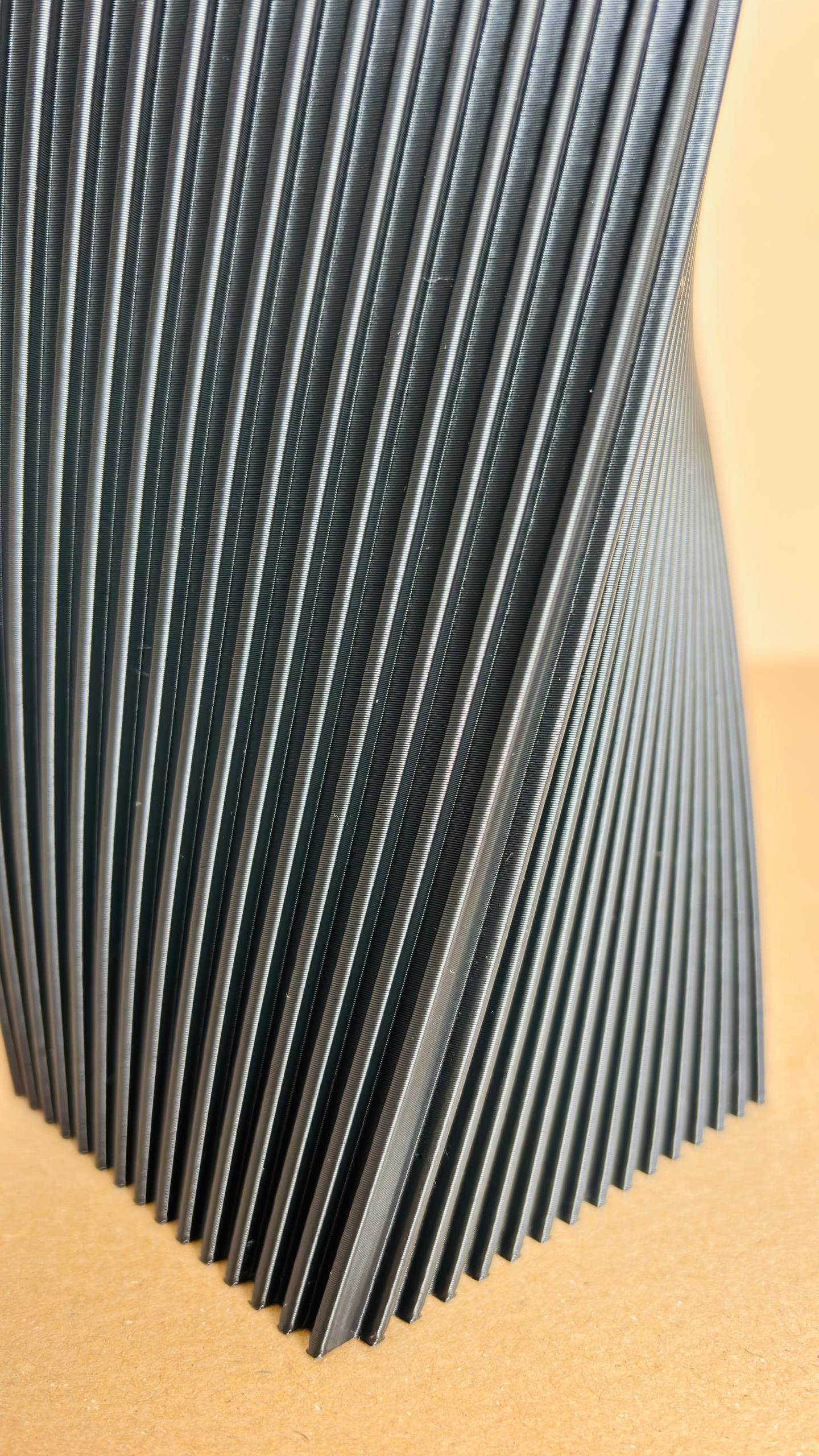 Helixa: Modern Parametric 3D Printed Vase