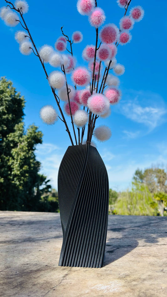 Helixa: Modern Parametric 3D Printed Vase